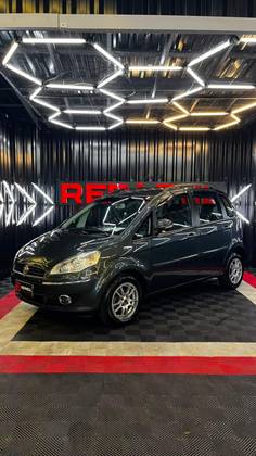 FIAT IDEA 1.6 MPI ESSENCE 16V FLEX 4P MANUAL FIAT IDEA 1.6 MPI ESSENCE 16V FLEX 4P MANUAL